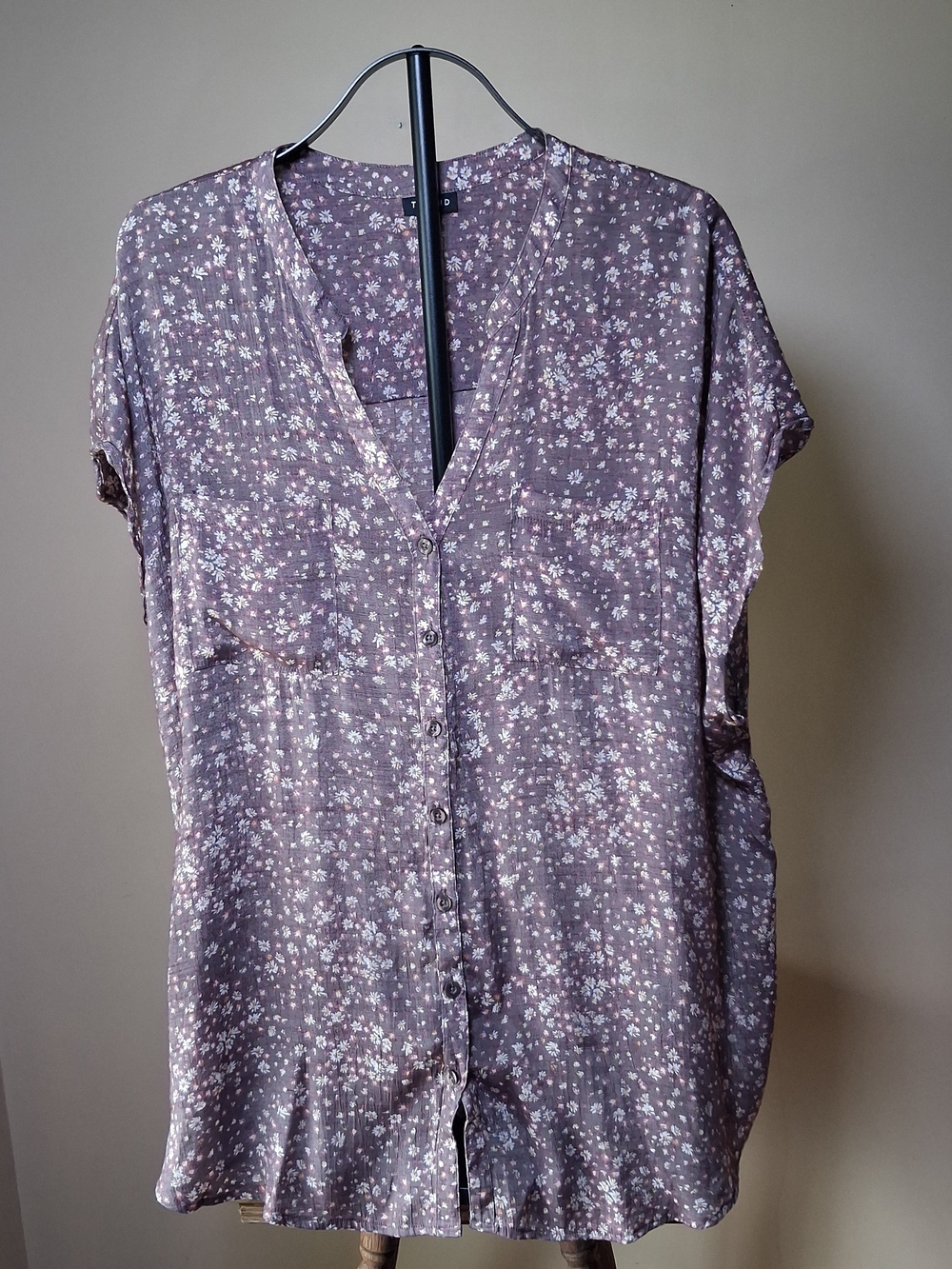 TORRID Women's Purple Floral Button Front Short Dolman Sleeves Top; Size 3